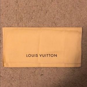 louis vuitton wallet dust bag